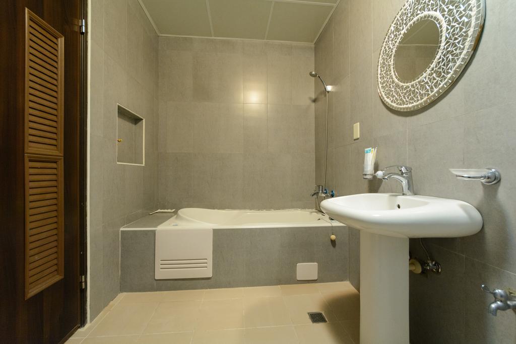 Ferienwohnung Bali House Hualien Exterior foto